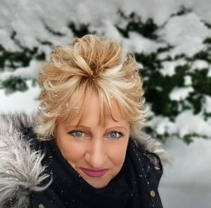 Meet your Posher, Cat